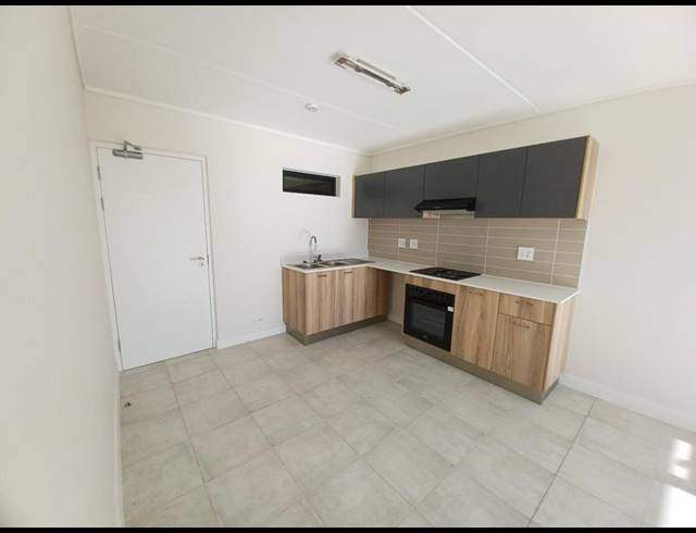 2 BEDROOM PROPERTY TO RENT IN GREENBAY ECO ESTATE